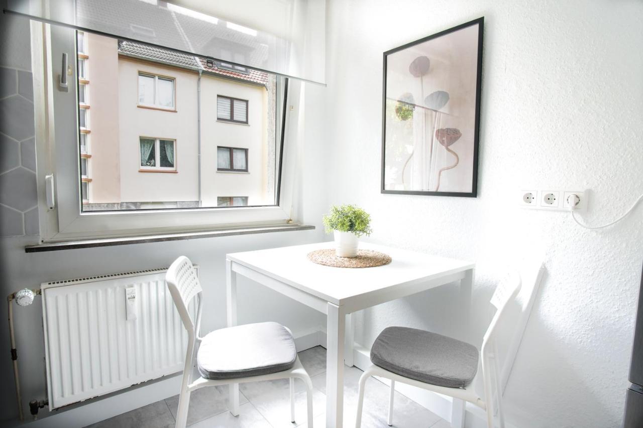 Homefy Bright And Cozy Holiday Apartment - Washer & Dryer - Free Parking 에센 외부 사진